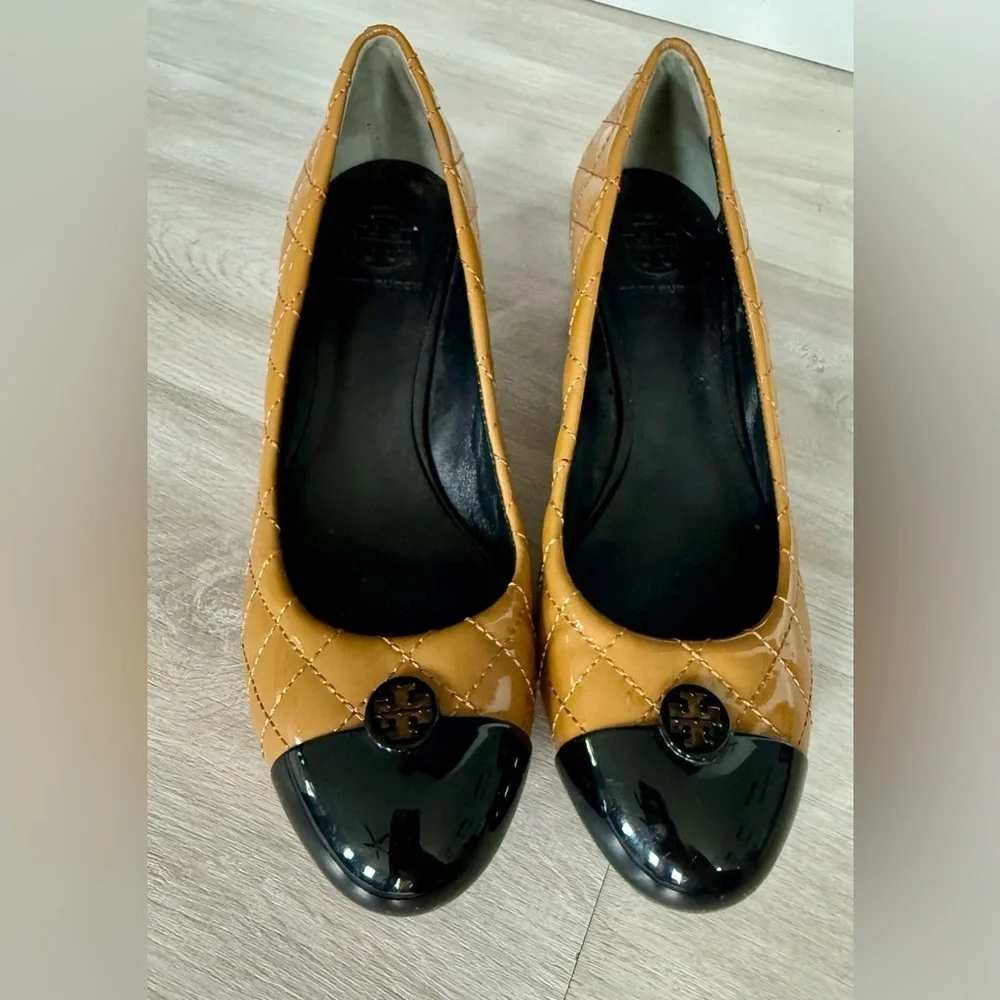 Tory Burch Quilted Patent Leather Cap Toe Block Heel Pumps Tan Black Women 8.5